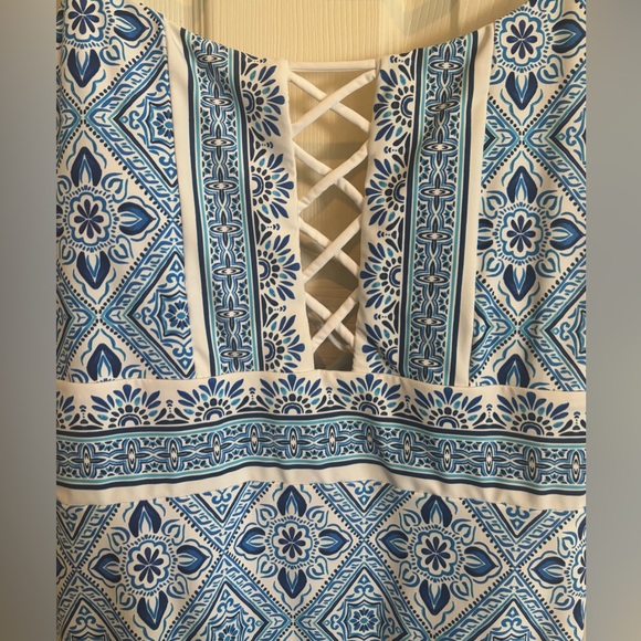 NWOT Blue and White Patterned Lace Up One-Piece Swimsuit - Picture 3 of 4